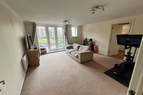 2 bedroom apartment for sale, Lee Heights, Bambridge Court, Maidstone