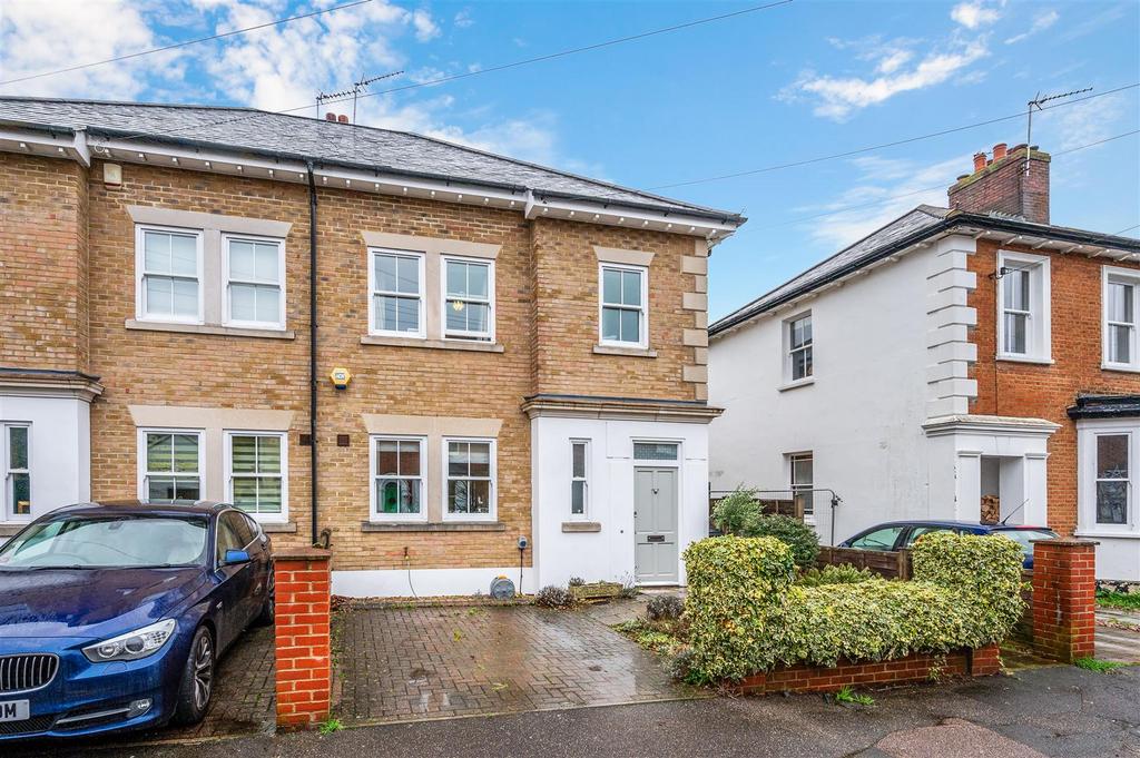 Laburnum Road, Epsom 4 bed semidetached house for sale £850,000