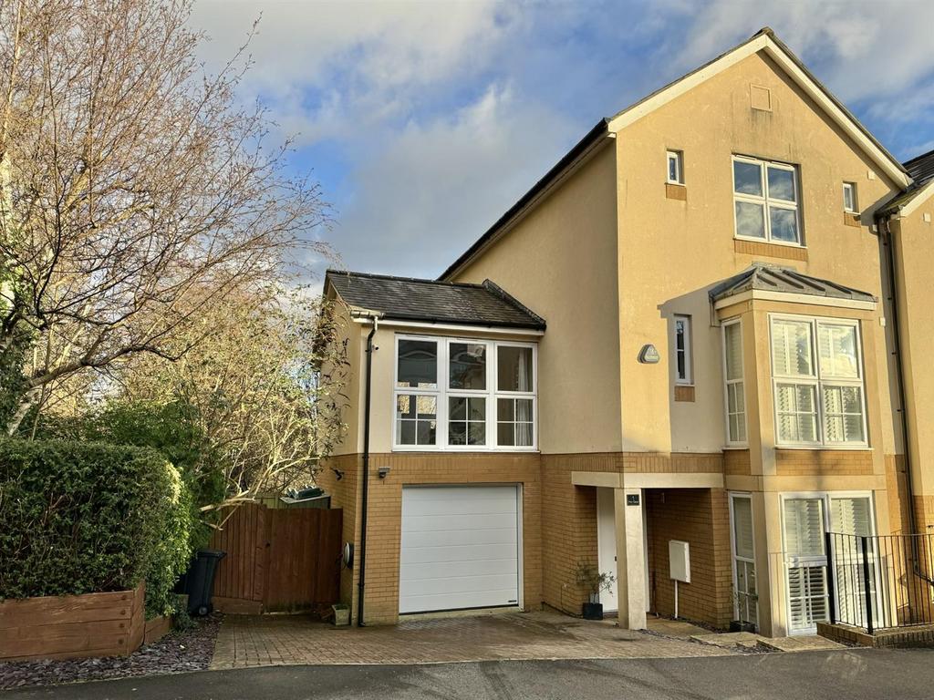 Pier Close, Portishead 4 bed townhouse for sale £595,000