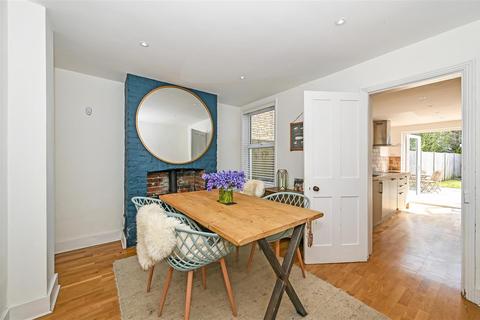 2 bedroom end of terrace house for sale, Grove Road, Chichester