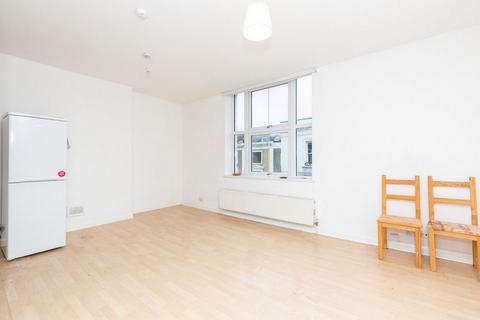 1 bedroom apartment to rent, E8