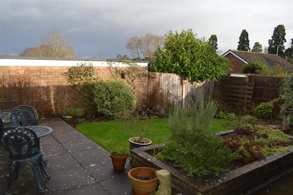 Buckfield Road, Leominster 2 bed detached bungalow for sale £250,000