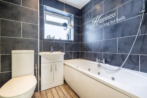 3 Forge Croft, Edenbridge, TN8 5BW