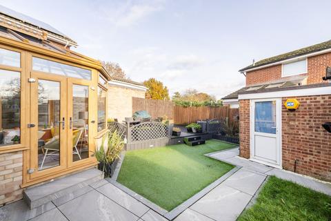 3 Forge Croft, Edenbridge, TN8 5BW