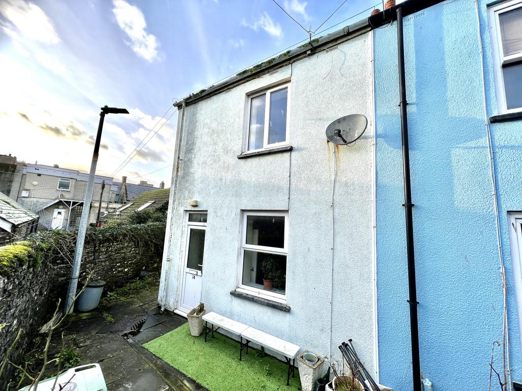 Aberystwyth SY23 2 bed terraced house for sale £159,000