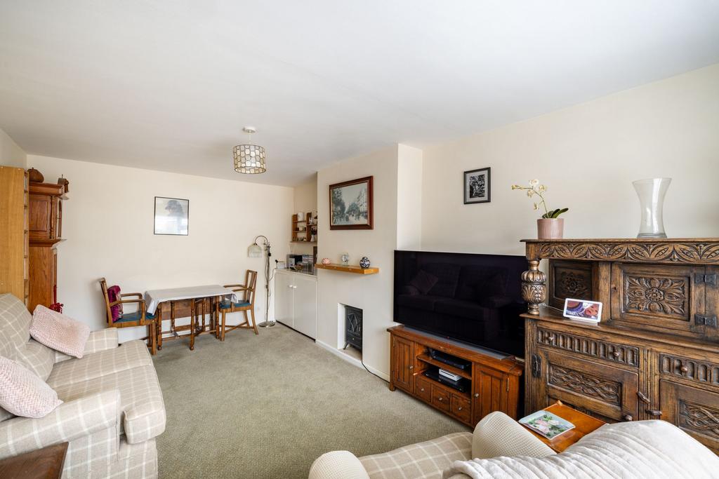 Appledore Gardens, Lindfield, RH16 2 bed for sale £280,000