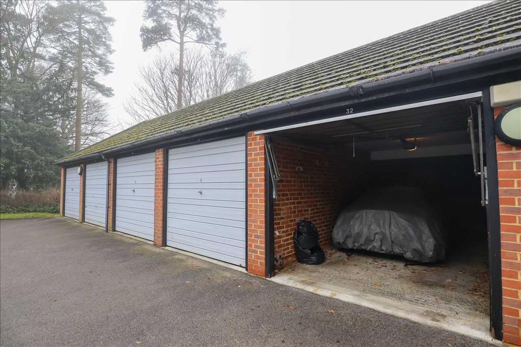 Tandem Garage