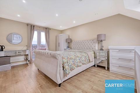 4 Broadview Avenue, Grays, RM16 2NJ