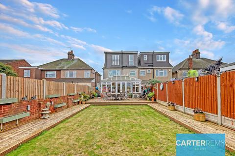 4 Broadview Avenue, Grays, RM16 2NJ