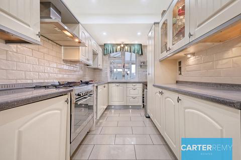 4 Broadview Avenue, Grays, RM16 2NJ
