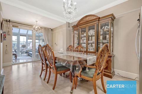 4 Broadview Avenue, Grays, RM16 2NJ