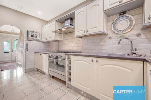 4 Broadview Avenue, Grays, RM16 2NJ