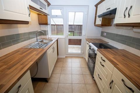 27 Banbrook Close, Solihull, B92 9NF