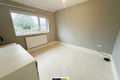 11 Barry Road, Leicester, LE5 1FA