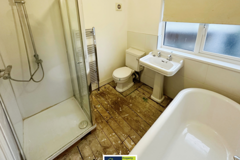 11 Barry Road, Leicester, LE5 1FA