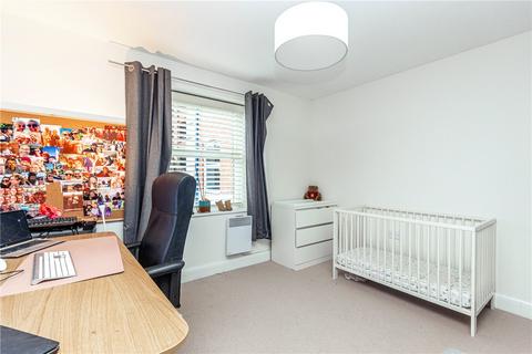 2 bedroom flat for sale, London Road, St. Albans, Hertfordshire