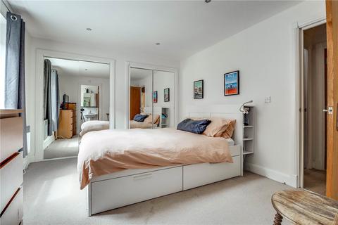 2 bedroom flat for sale, London Road, St. Albans, Hertfordshire, AL1