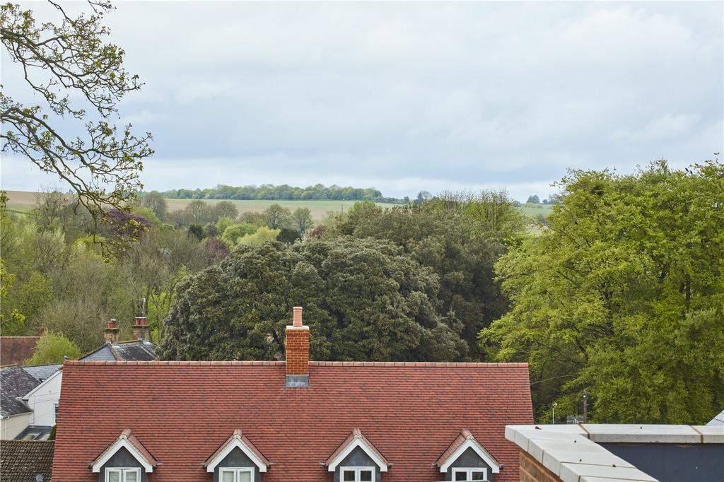 Chalk Meadows, Porton, Salisbury, SP4 4 bed detached house for sale £700,000