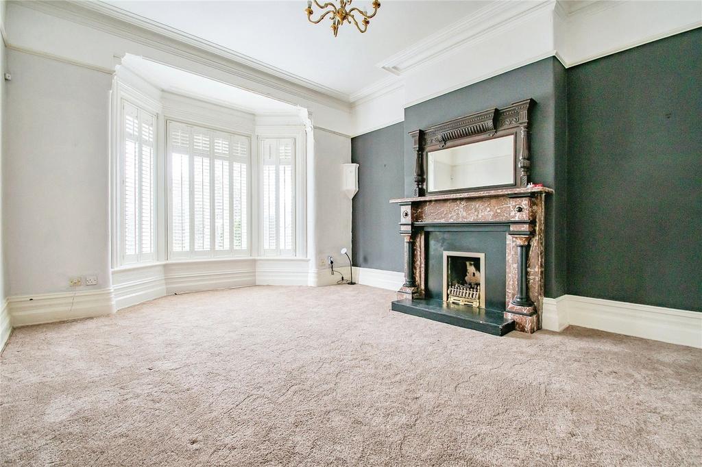 Hamilton Road, Whitefield... 4 bed terraced house £500,000