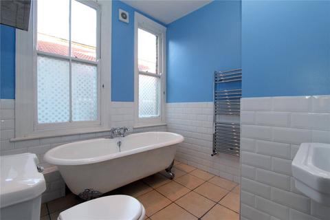74 Princes Avenue, London, N22 7SA