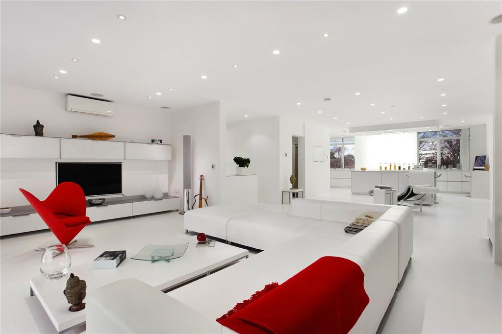 Sitting Area