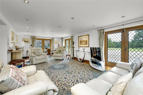 4 bedroom detached house to rent, Sutton Park, Sutton Green, Guildford, Surrey, GU4