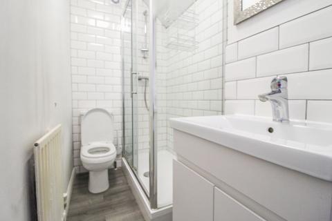1 bedroom apartment to rent, Warwick Avenue, Bedford
