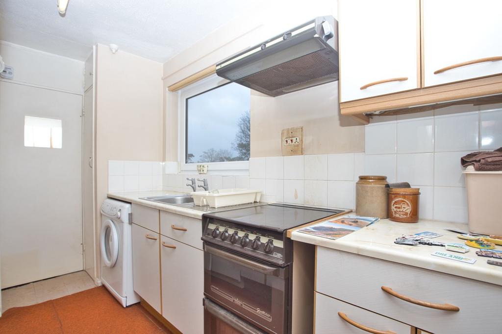 Lord Warden Avenue, Walmer, CT14 2 bed apartment for sale £250,000