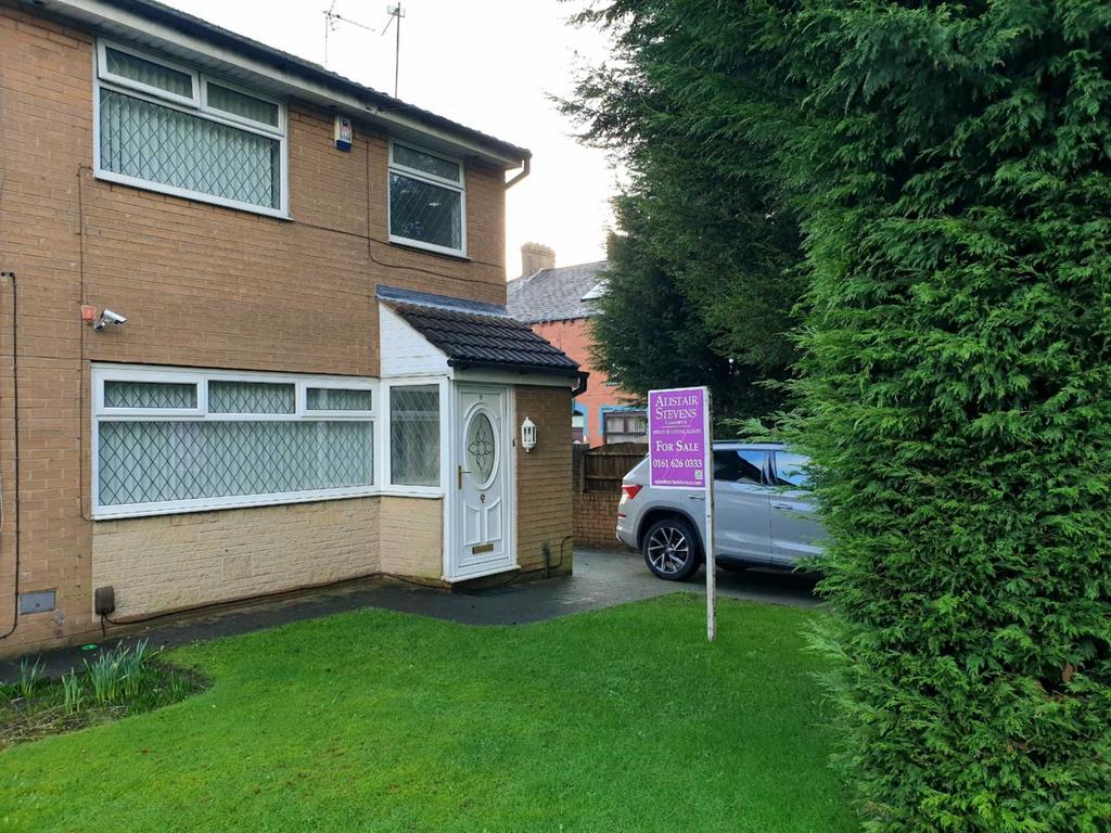 Brook Street, Oldham OL9 3 bed semidetached house for sale £229,950
