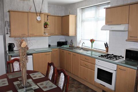 255 Fields New Road, Chadderton, Oldham, OL9 8NZ