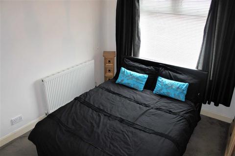 255 Fields New Road, Chadderton, Oldham, OL9 8NZ
