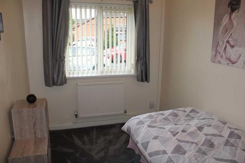 22 Tulip Close, Chadderton, Oldham, OL9 9TF