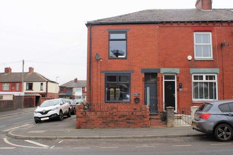 4 bedroom end of terrace house for sale, Middleton Road, Oldham OL9