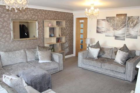 10 Arnside Avenue, Chadderton, Oldham, OL9 9DJ