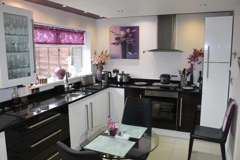 11 Birchwood, Chadderton, Oldham, OL9 9TW
