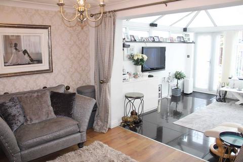 11 Birchwood, Chadderton, Oldham, OL9 9TW
