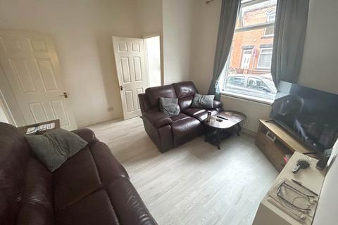 2 bedroom terraced house for sale, Bredbury Street, Oldham OL9