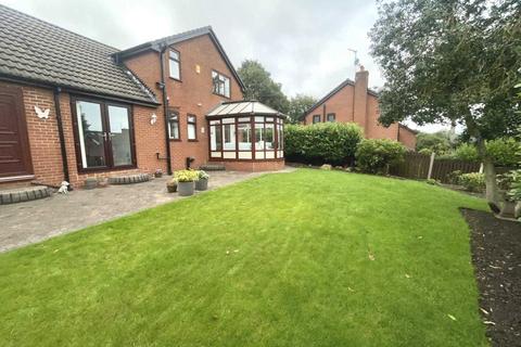 4 bedroom detached house for sale, Packwood Chase, Oldham OL9