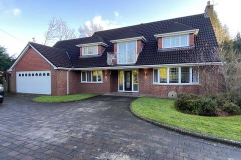 4 bedroom detached house for sale, Chadderton Hall Road, Oldham OL9