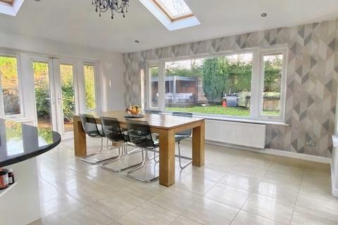 4 bedroom detached house for sale, Chadderton Hall Road, Oldham OL9