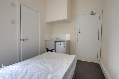 1 bedroom in a house share to rent, St James Road, Derby
