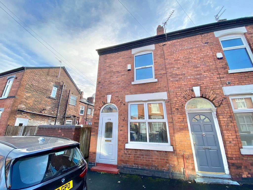 Stopford Street, Edgeley, Stockport, SK3 2 bed end of terrace house for