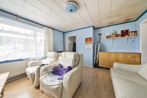 57 Pyms Road, Chelmsford, CM2 8PX