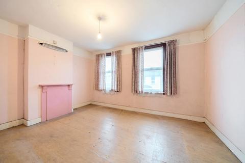 110 Arthur Road, Windsor, SL4 1RX