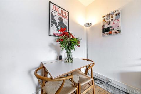 Flat 6, Archer House Vicarage Crescent, London, SW11 3LF