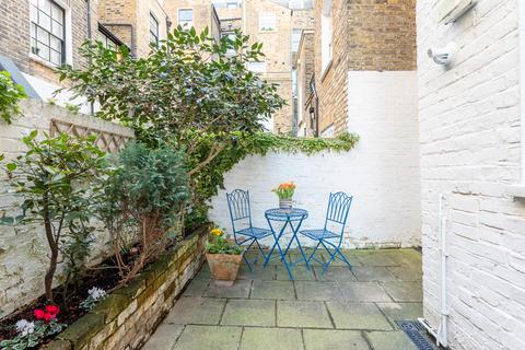 2 bedroom flat to rent, Winchester Street, London SW1V