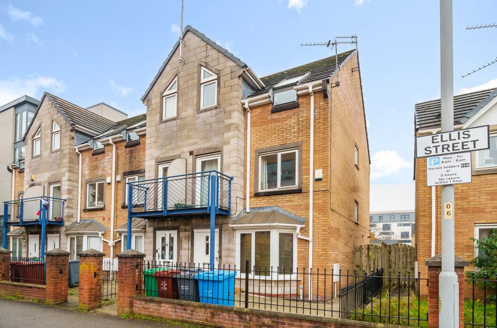 Ellis Street, Manchester, Greater Manchester 4 bed semidetached house for sale £300,000