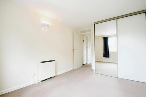 1 bedroom apartment for sale, Kings Road, Horsham, West Sussex