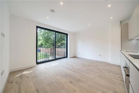 Flat 4, 12 Freeland Road, London, W5 3HR