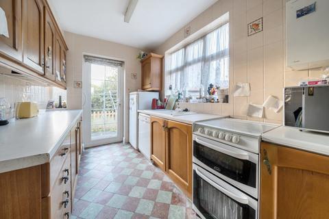37 Ainsdale Crescent, Pinner, HA5 5SF